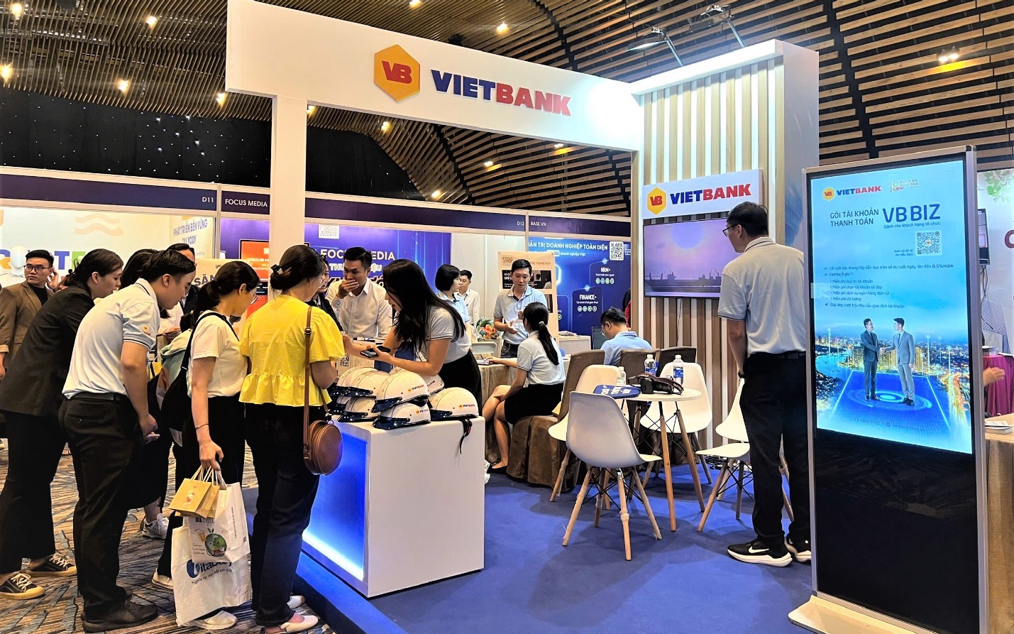 Vietbank nổi bật tại Ngày hội Việc làm và Đào tạo