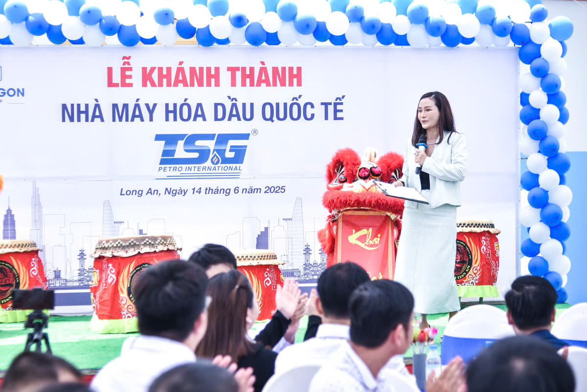 Khánh thành nhà máy hóa dầu xanh, hướng đến phát triển bền vững - Ảnh 2.