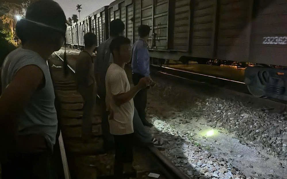 Đà Nẵng: Xác minh danh tính người phụ nữ tử vong sau va chạm với tàu lửa Bắc - Nam