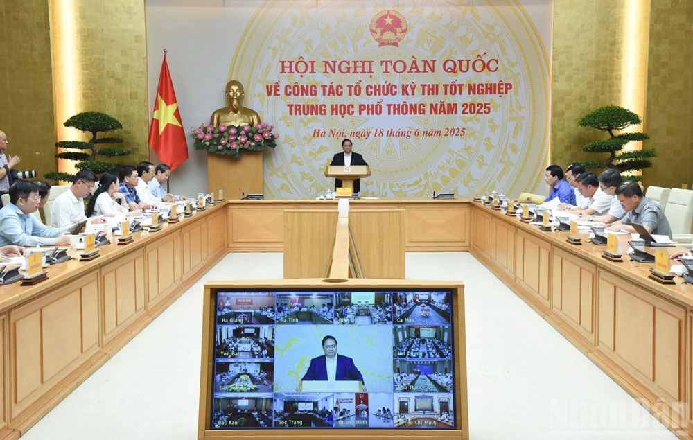Kỳ thi tốt nghiệp THPT 2025: Chống ti&ecirc;u cực, bảo đảm an to&agrave;n - Ảnh 1.
