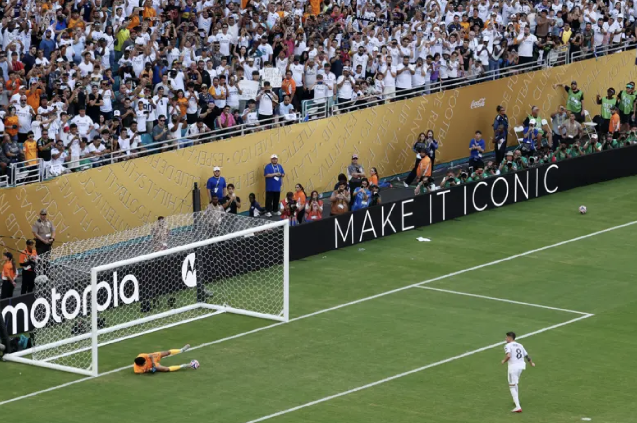 FIFA Club World Cup: Real Madrid h&ograve;a thất vọng Al-Hilal ng&agrave;y ra qu&acirc;n- Ảnh 6.