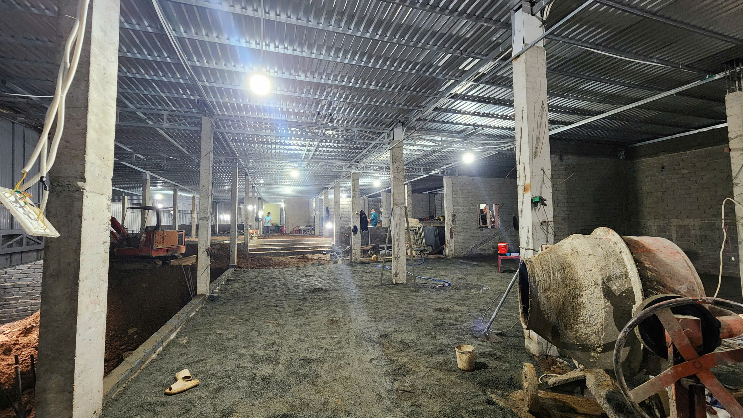 Công trình "khủng" 740 m2 xây không phép trên đất rừng đèo Bảo Lộc- Ảnh 2.