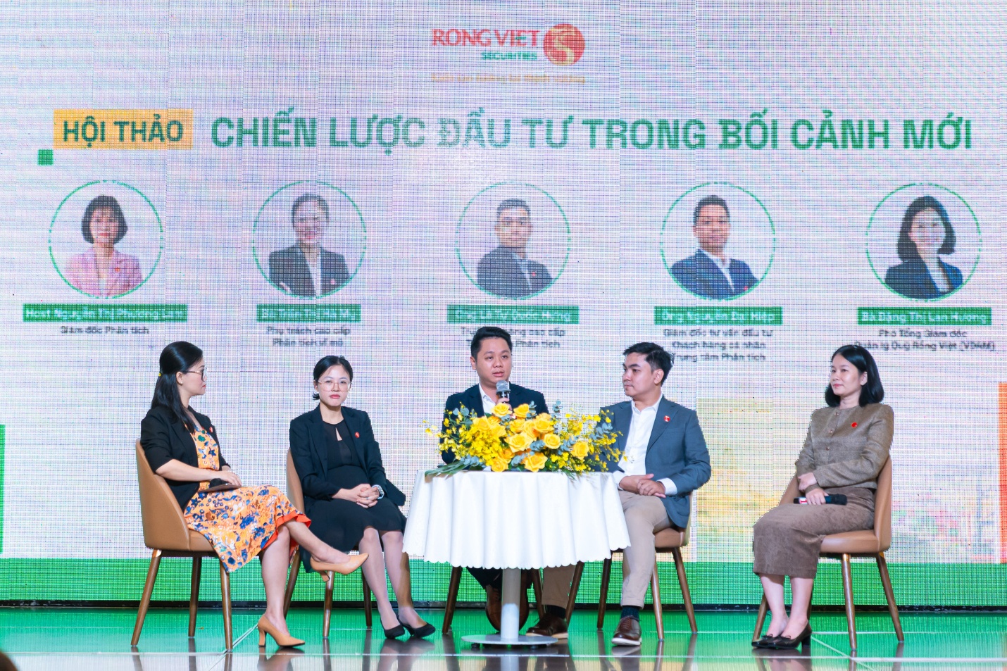 Chứng kho&aacute;n Rồng Việt đạt giải &ldquo;Dịch vụ Ph&acirc;n t&iacute;ch v&agrave; Tư vấn đầu tư tốt nhất Việt Nam 2025&rdquo;- Ảnh 3.