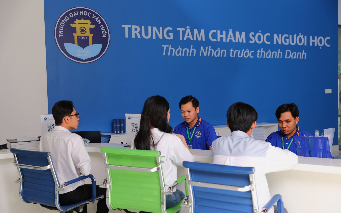 Trường Đại học Văn Hiến nhận hồ sơ dự tuyển đại học: Nộp hồ sơ sớm, nhận ngay học bổng