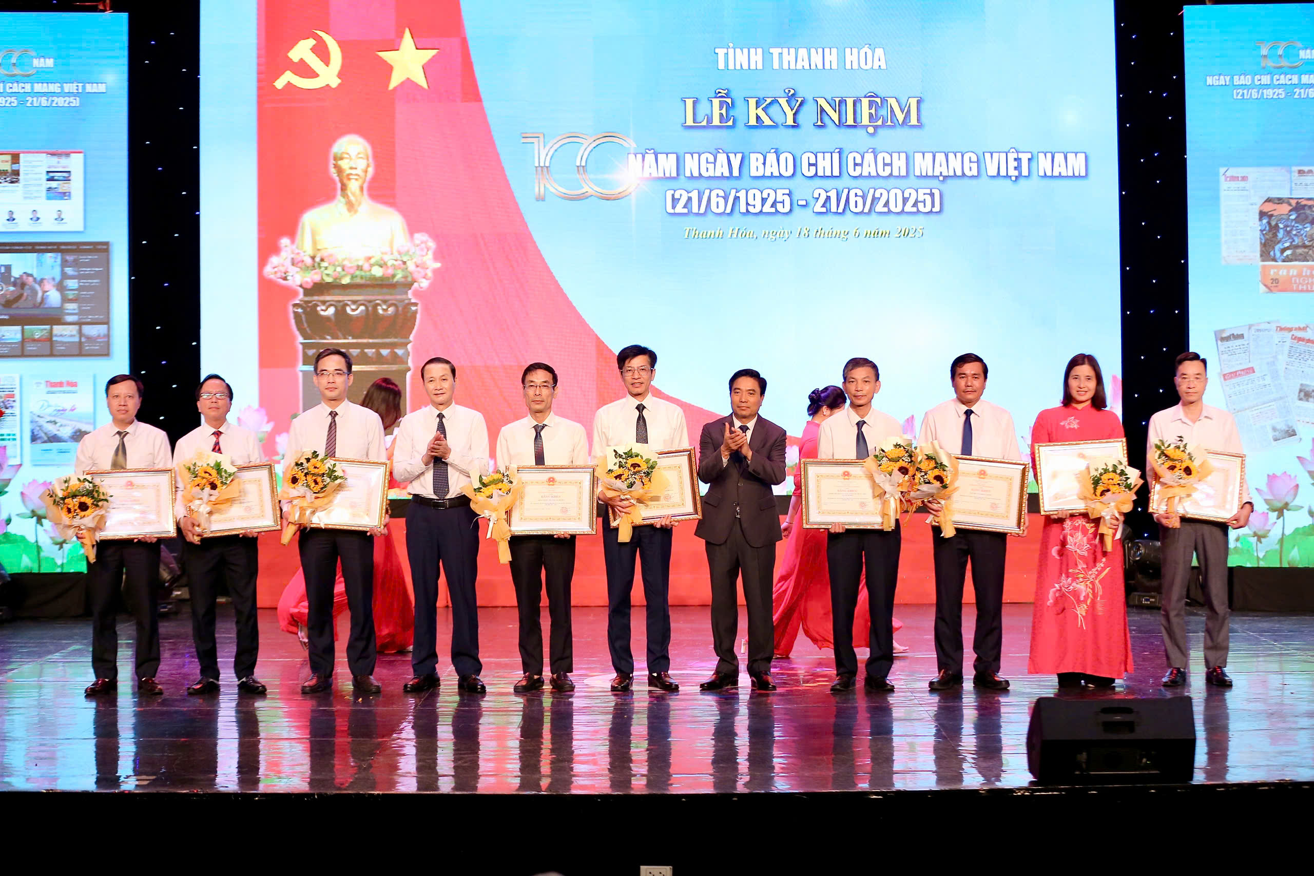 Tôn vinh các nhà báo nhân kỷ niệm 100 năm ngày Báo chí Cách mạng Việt Nam- Ảnh 5.