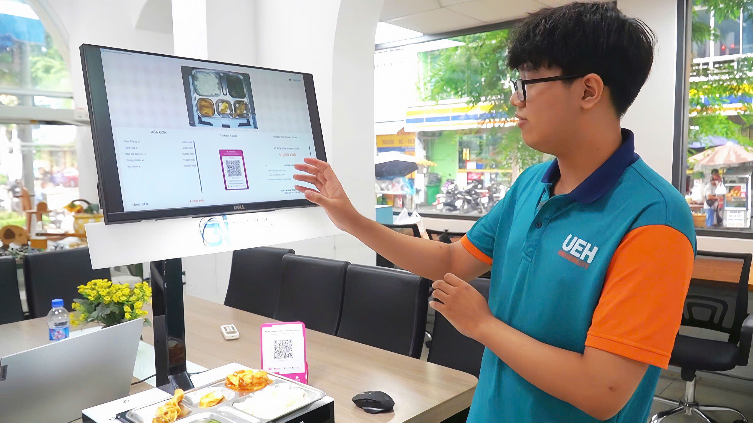 Nh&oacute;m sinh vi&ecirc;n tạo hệ thống thanh to&aacute;n bằng AI "si&ecirc;u tốc" - Ảnh 3.