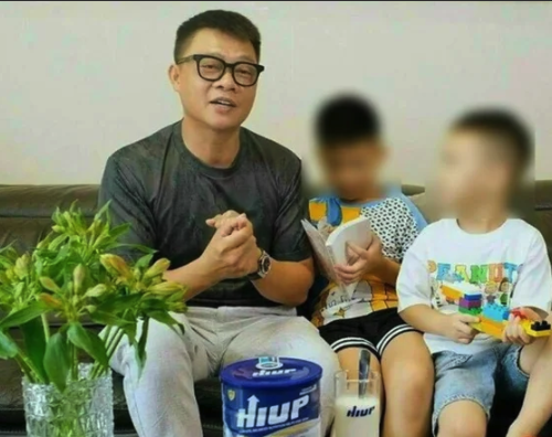 L&ecirc;n tiếng vụ quảng c&aacute;o sữa HIUP, bi&ecirc;n tập vi&ecirc;n Quang Minh n&oacute;i "t&ocirc;i đ&atilde; bị lừa"- Ảnh 1.