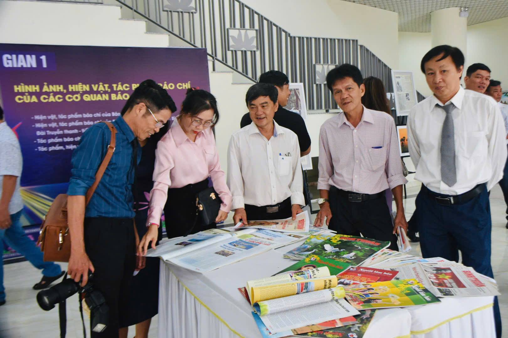 B&igrave;nh Thuận tổ chức triển l&atilde;m ảnh kỷ niệm 100 năm Ng&agrave;y B&aacute;o ch&iacute; c&aacute;ch mạng Việt Nam- Ảnh 2.