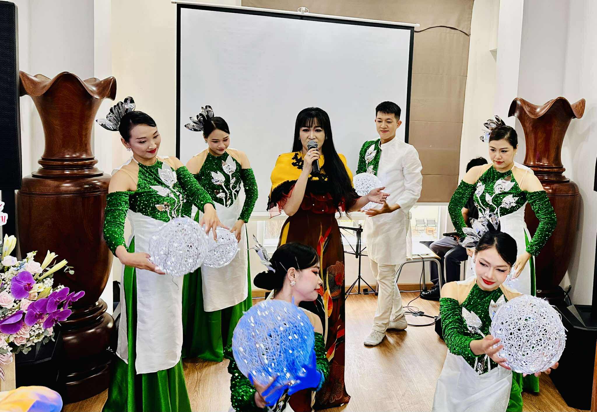 NSND Thanh Hoa, Thu Hiền, Thanh Ngoan tham dự lễ ra mắt Văn ph&ograve;ng đại diện APPA tại TP HCM - Ảnh 2.