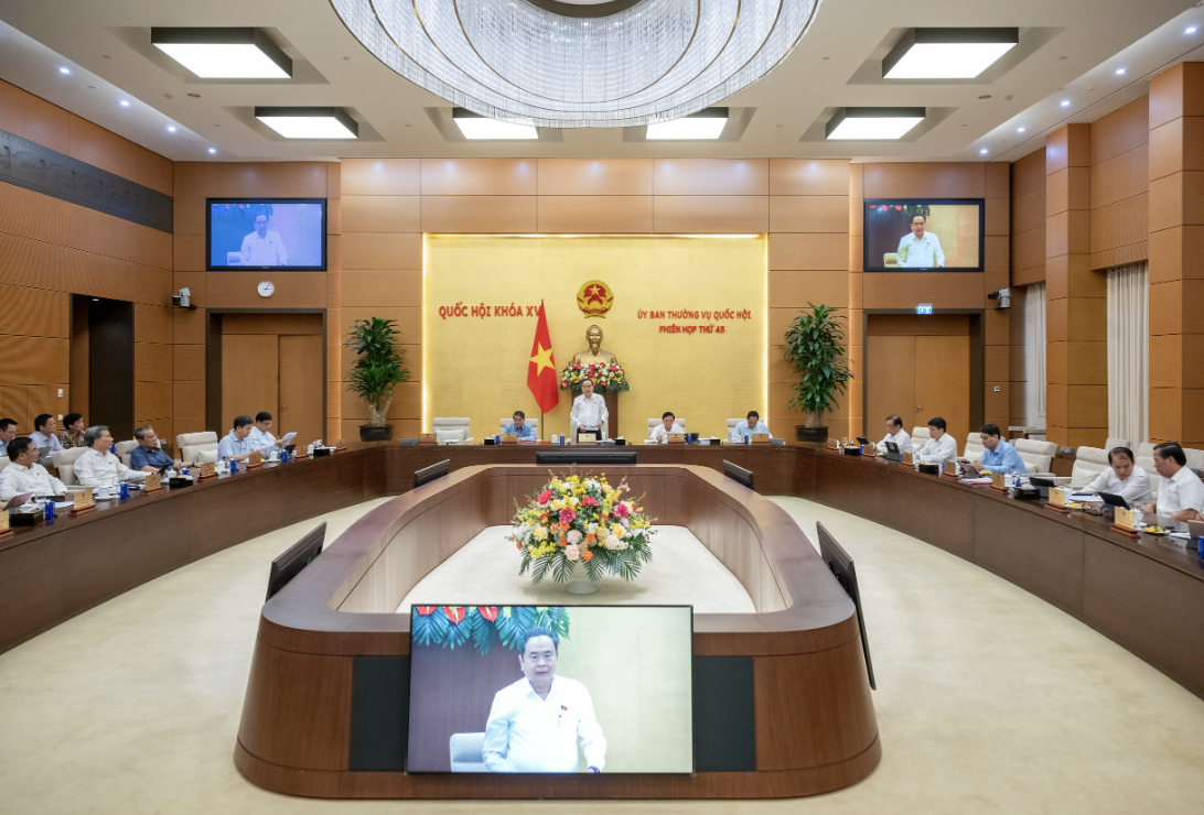 Ủy ban Thường vụ Quốc hội xem x&eacute;t Đề &aacute;n sắp xếp đơn vị h&agrave;nh ch&iacute;nh cấp tỉnh - Ảnh 1.