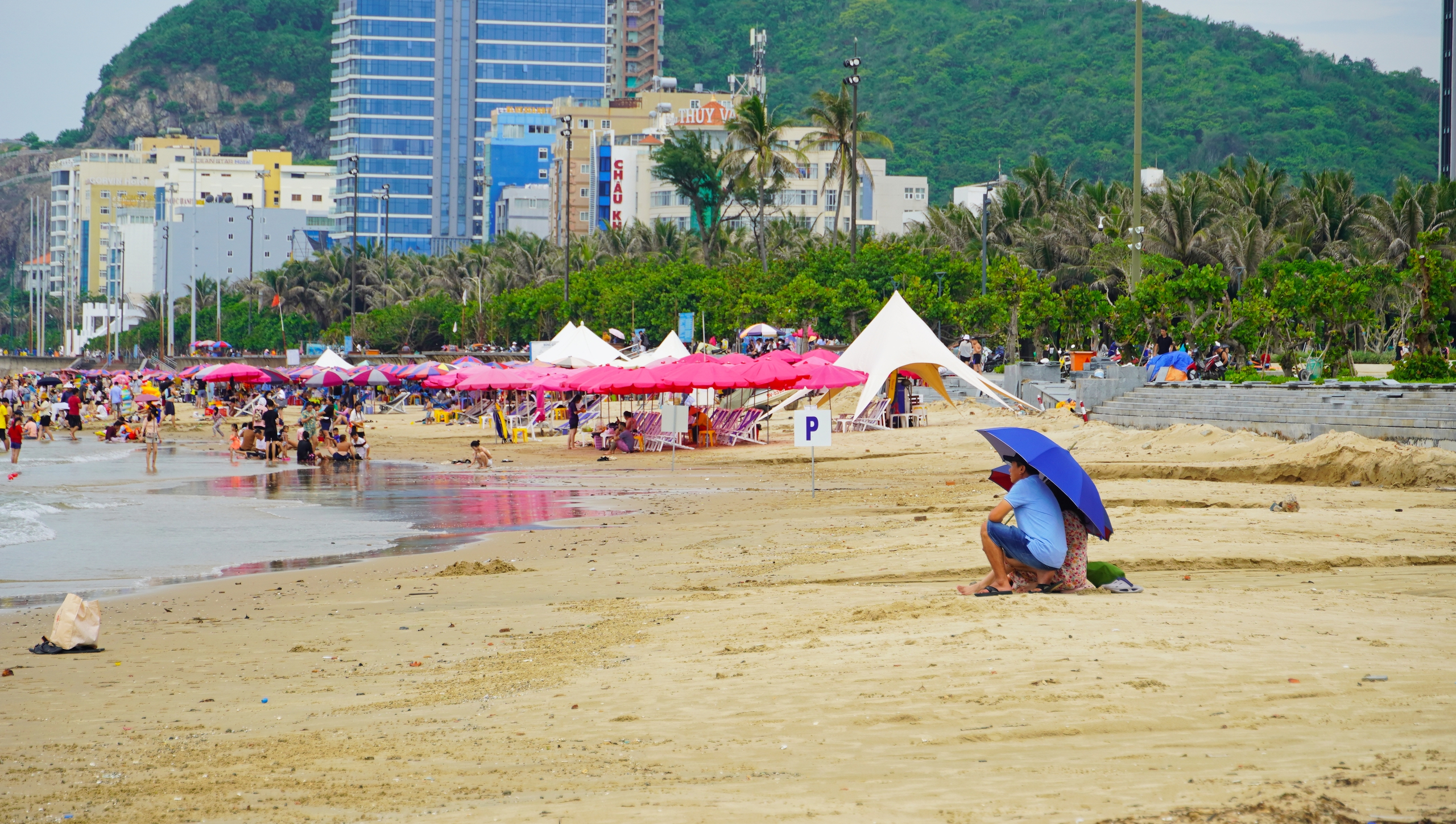 B&atilde;i Sau "hồi sinh" sau h&igrave;nh ảnh &ldquo;chưa từng c&oacute;&rdquo;, du kh&aacute;ch y&ecirc;n t&acirc;m trở lại- Ảnh 1.