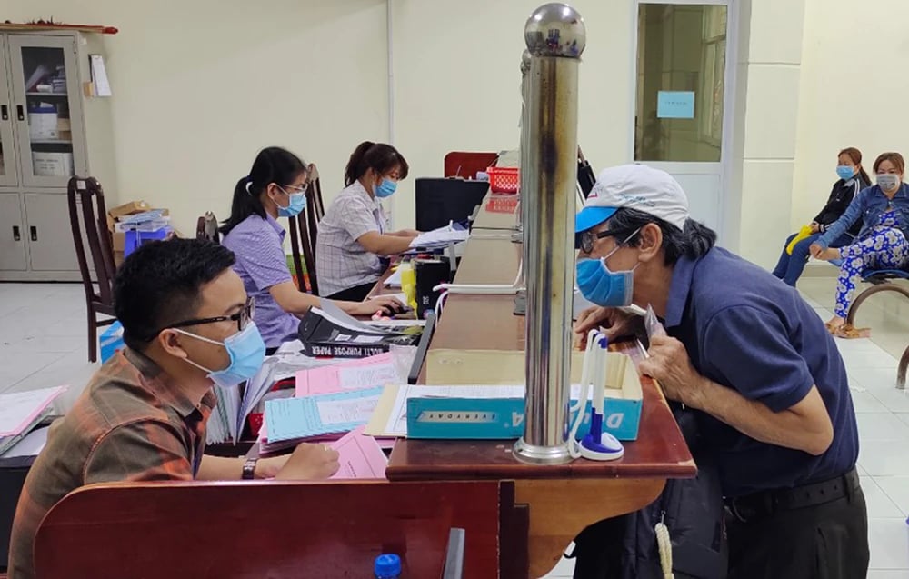 Đề xuất cơ chế, ch&iacute;nh s&aacute;ch cho người nghỉ hưu trước tuổi khi tinh giản bi&ecirc;n chế - Ảnh 1.