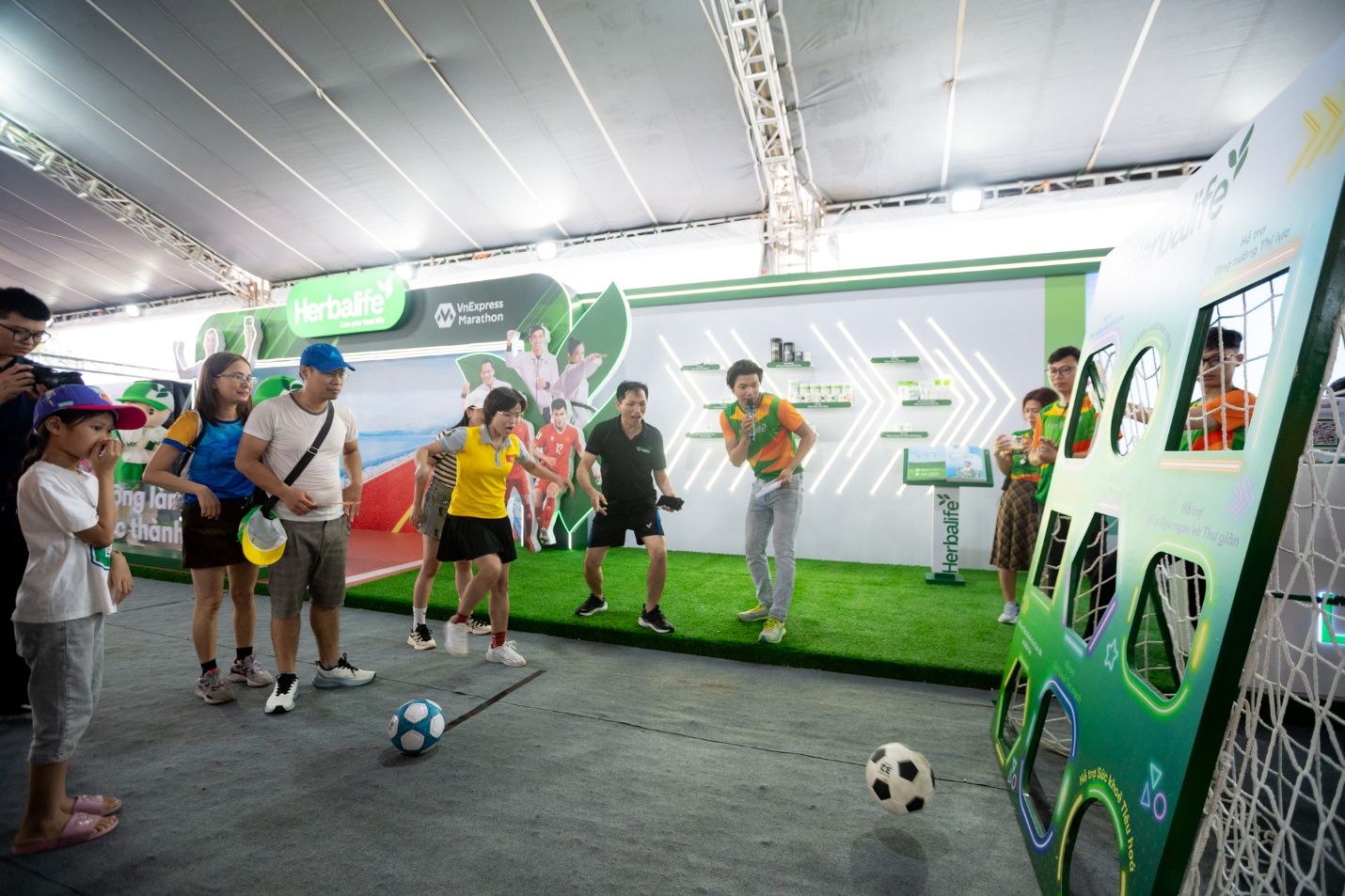 Herbalife Việt Nam đồng h&agrave;nh VnExpress Marathon Hạ Long 2025 kiến tạo cộng đồng tr&agrave;n đầy năng lượng- Ảnh 2.