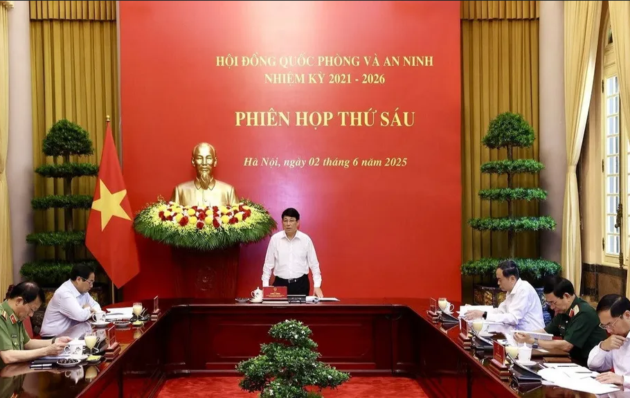 Chủ tịch nước Lương Cường chủ tr&igrave; phi&ecirc;n họp thứ 6 Hội đồng Quốc ph&ograve;ng v&agrave; An ninh - Ảnh 1.