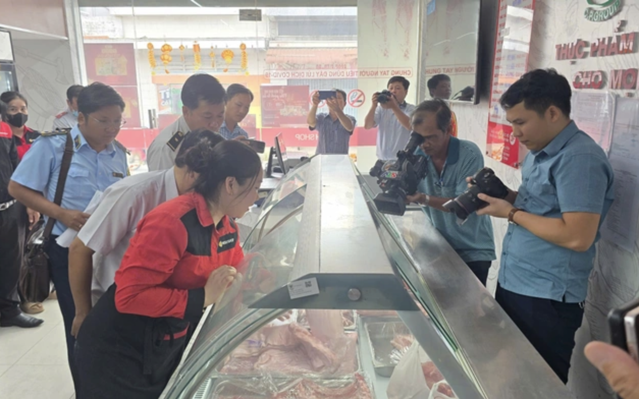 Vụ C.P. Việt Nam: Giấy chứng nhận đủ điều kiện an toàn thực phẩm của 3 cơ sở hết hạn