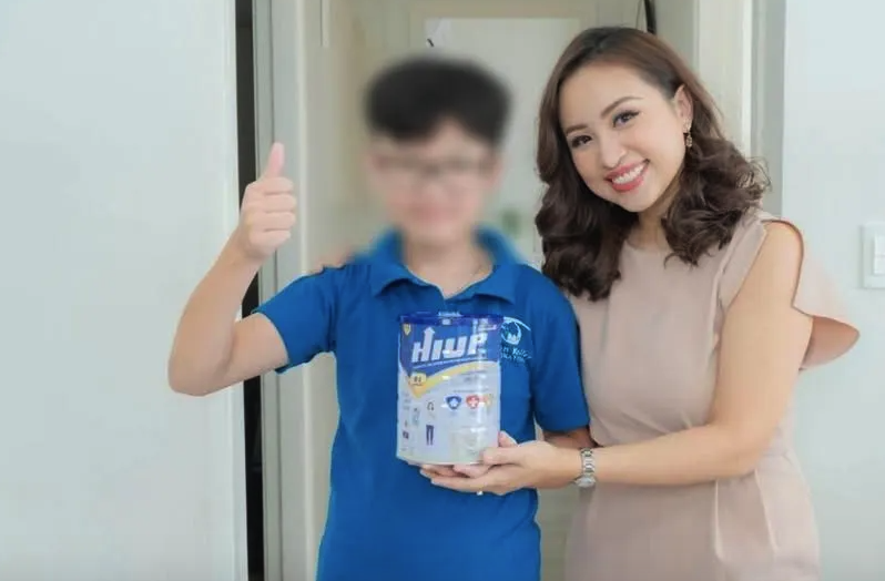 MC V&acirc;n Hugo cũng n&oacute;i bị lừa vụ quảng c&aacute;o sữa HIUP- Ảnh 1.