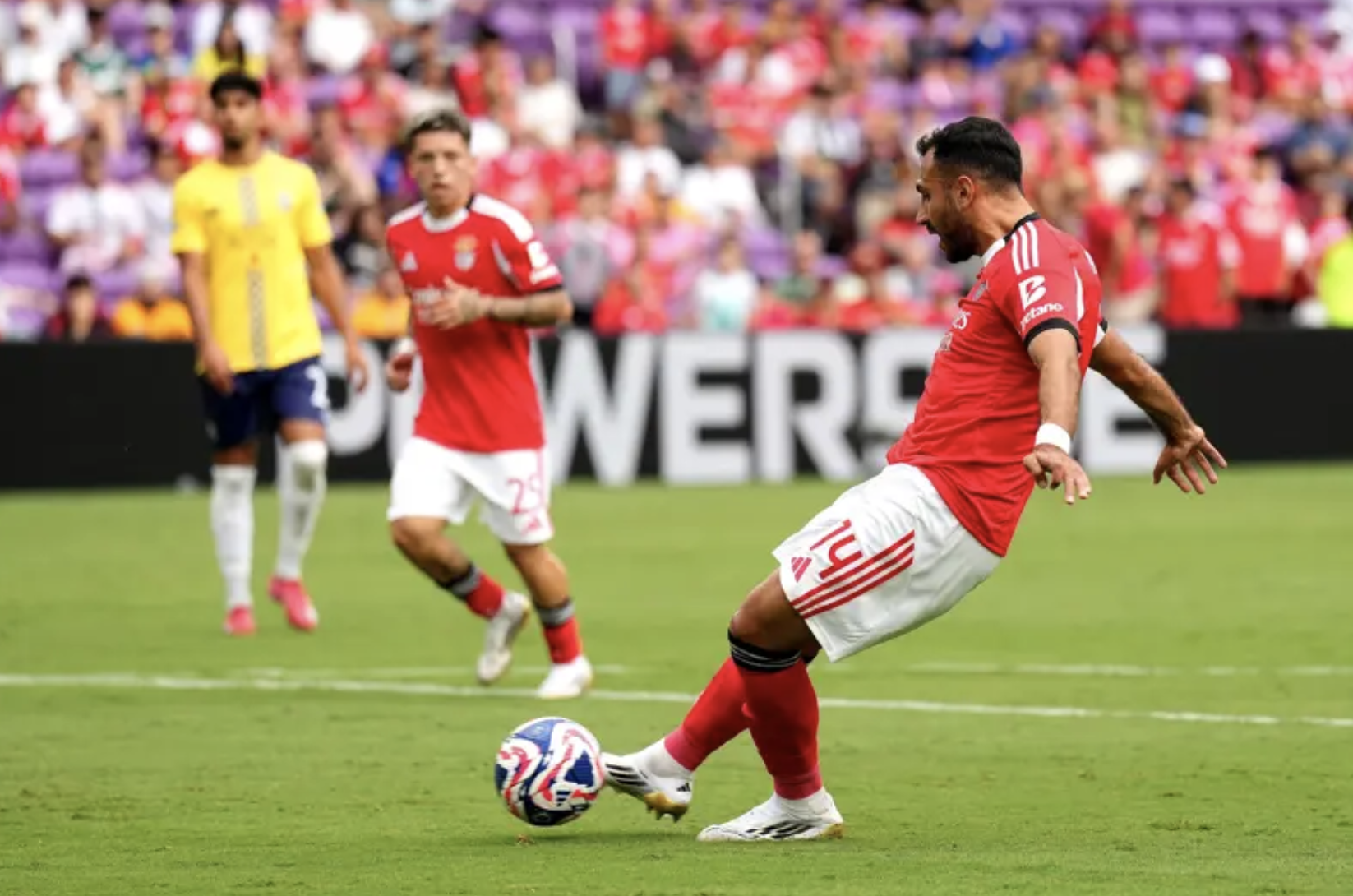 Benfica v&ugrave;i dập Auckland City, tiến s&aacute;t v&ograve;ng knock-out FIFA Club World Cup- Ảnh 4.