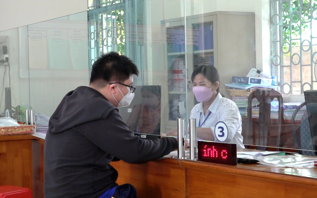 Tiền thưởng cho cán bộ, công chức từ ngày 1-7-2025 như thế nào?