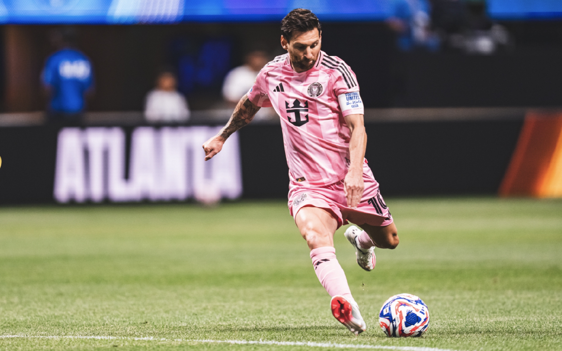 Messi giúp FIFA Club World Cup "có giá"