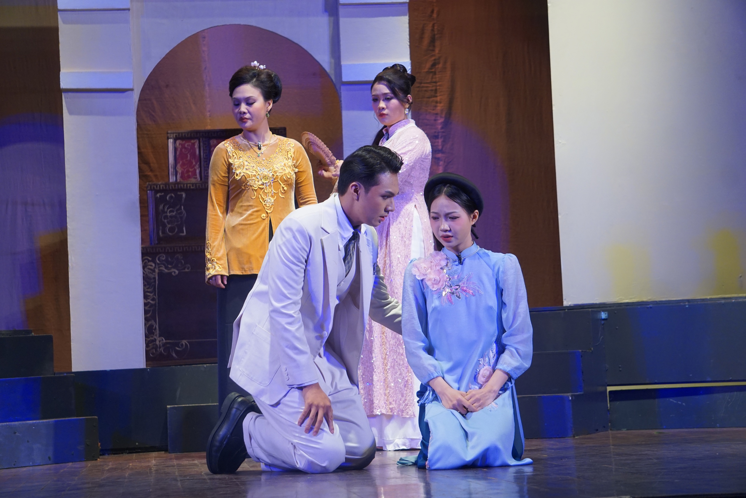 Đạo diễn Hồng Ngọc dồn sức cho "Nghiệp duyên" của Hồ Biểu Chánh - Ảnh 5.