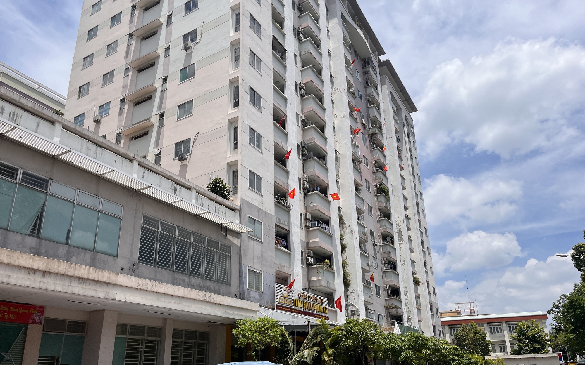 Dự kiến chi gần 46 tỉ đồng hỗ trợ hơn 1.000 cán bộ từ Bình Phước qua Đồng Nai làm việc