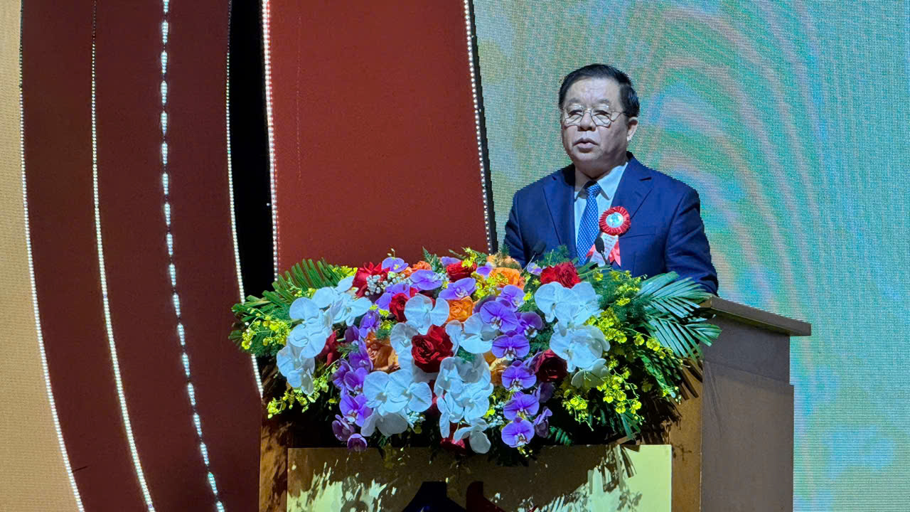 Tổng B&iacute; thư T&ocirc; L&acirc;m dự Lễ kỷ niệm 100 năm Ng&agrave;y B&aacute;o ch&iacute; c&aacute;ch mạng Việt Nam- Ảnh 8.