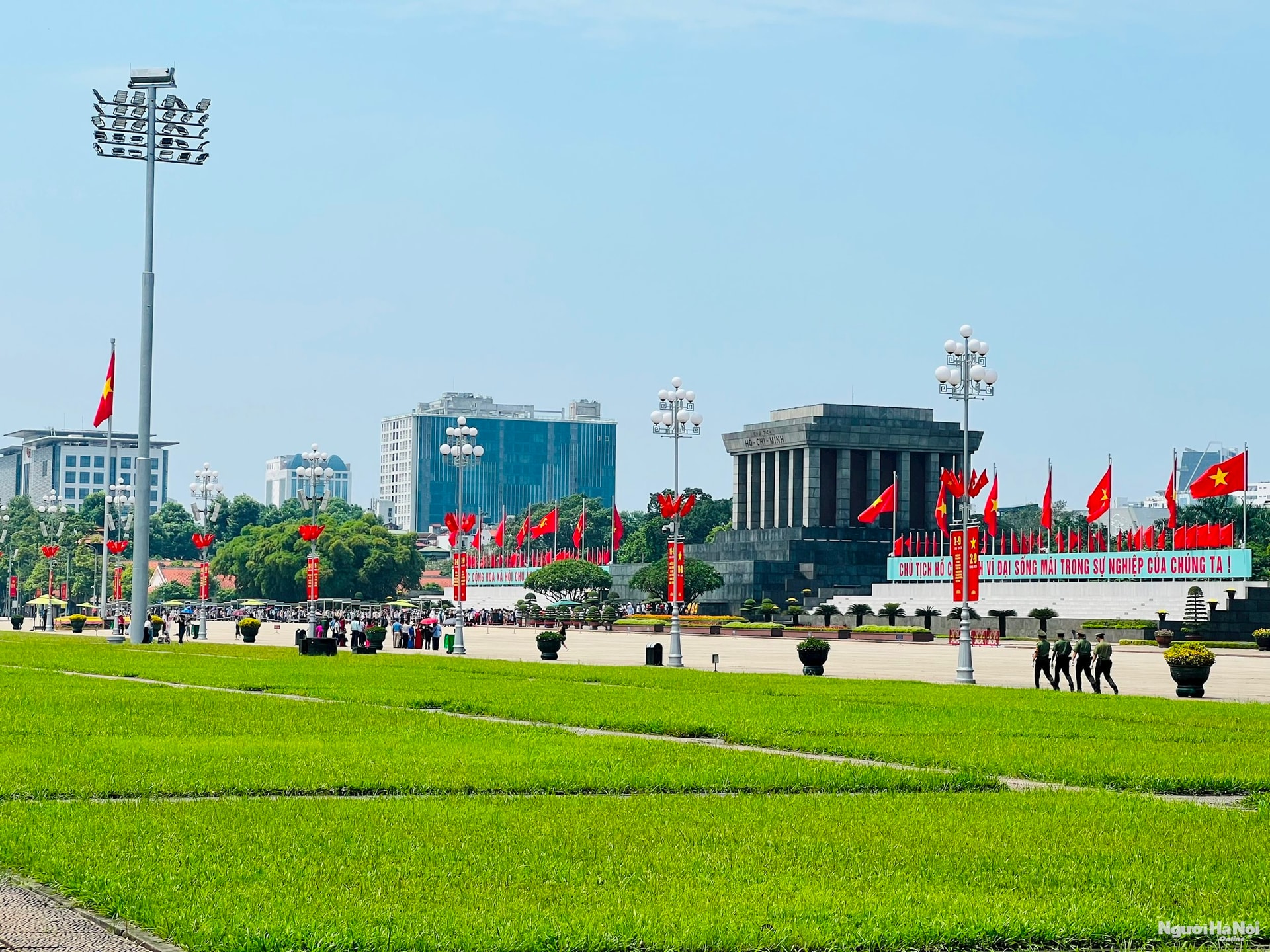 Bộ Quốc ph&ograve;ng đề xuất th&aacute;o dỡ 4 biệt thự, mở rộng Quảng trường Ba Đ&igrave;nh- Ảnh 1.
