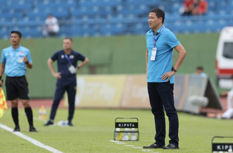 Tiến Linh ghi bàn, chia sẻ danh hiệu "Vua phá lưới" V-League- Ảnh 4.