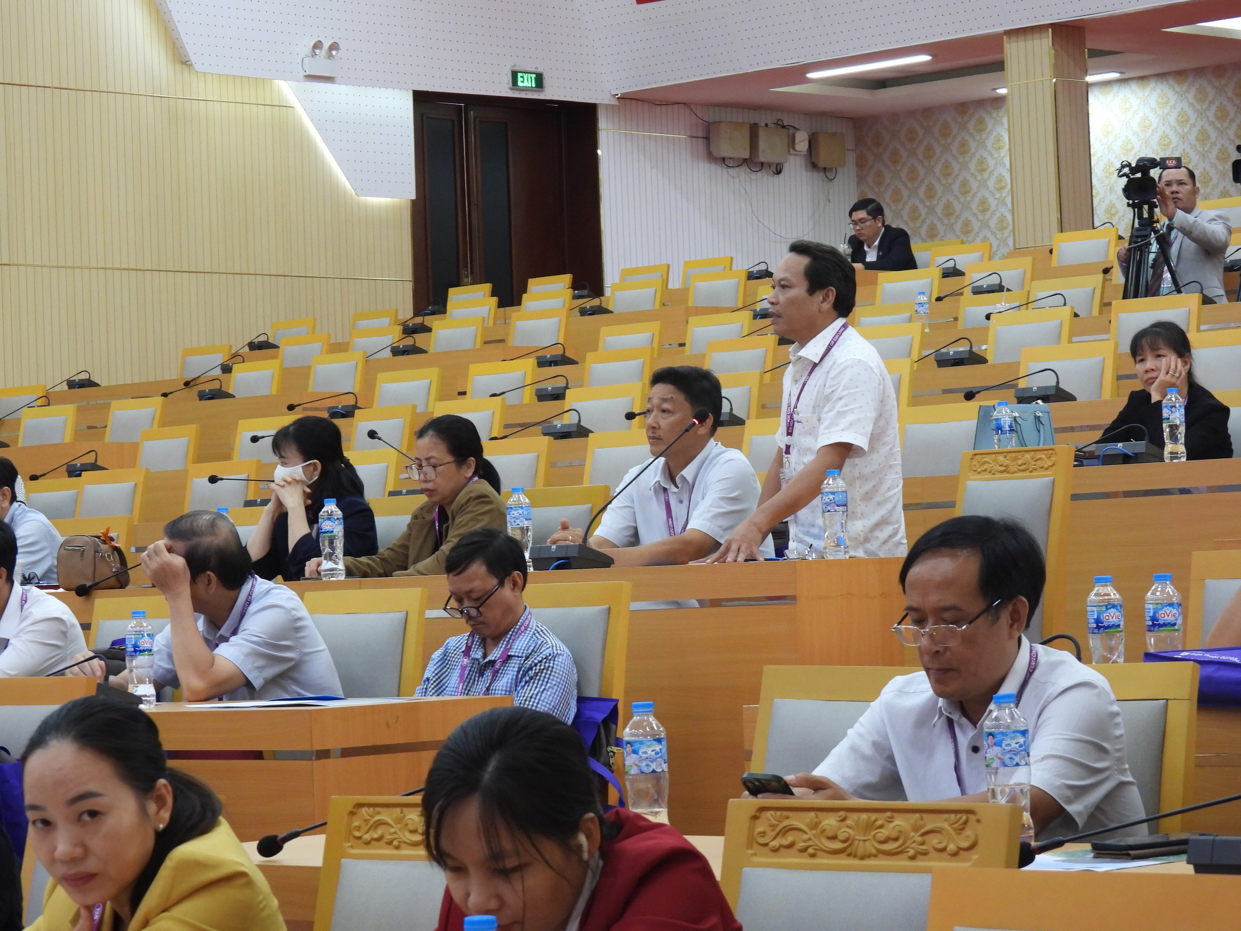 Hiệu trưởng Trường ĐH Cửu Long chia sẻ tại hội nghị tổ chức ở Bình Phước- Ảnh 4.