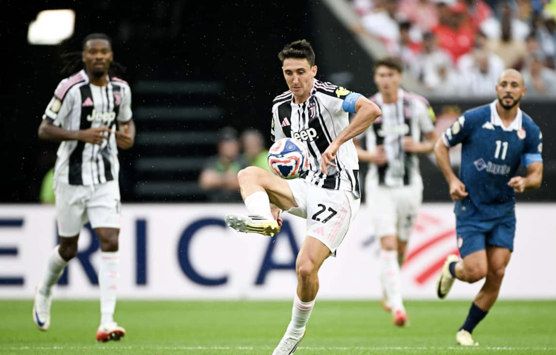 Juventus tạo mưa bàn thắng, giành vé vòng knock-out FIFA Club World Cup- Ảnh 1.