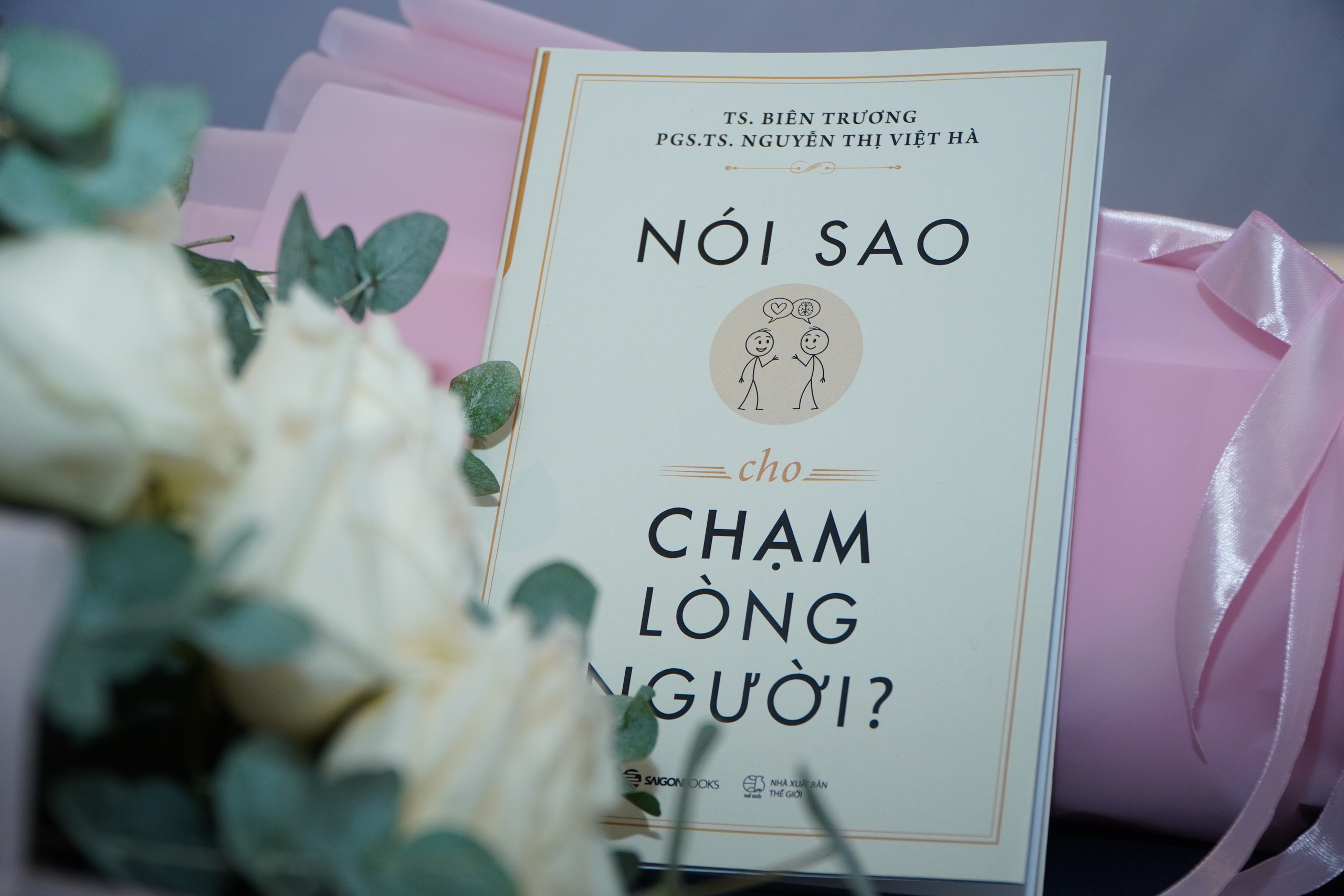 “Nói sao cho chạm lòng người”: Chìa khóa mở cửa trái tim- Ảnh 1.
