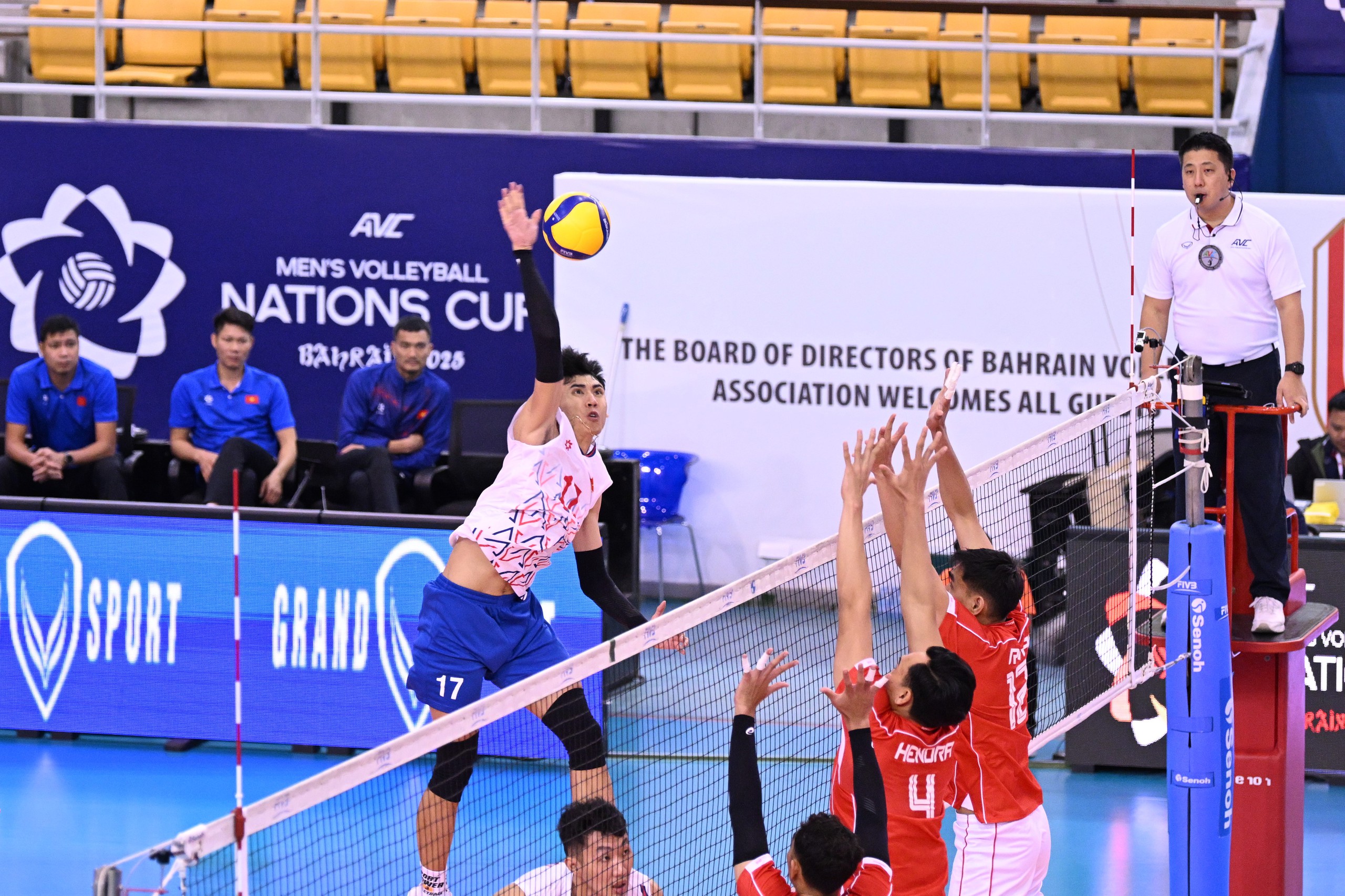 B&oacute;ng chuyền nam Việt Nam thất bại đầy tiếc nuối trước Indonesia tại AVC Nations Cup- Ảnh 3.