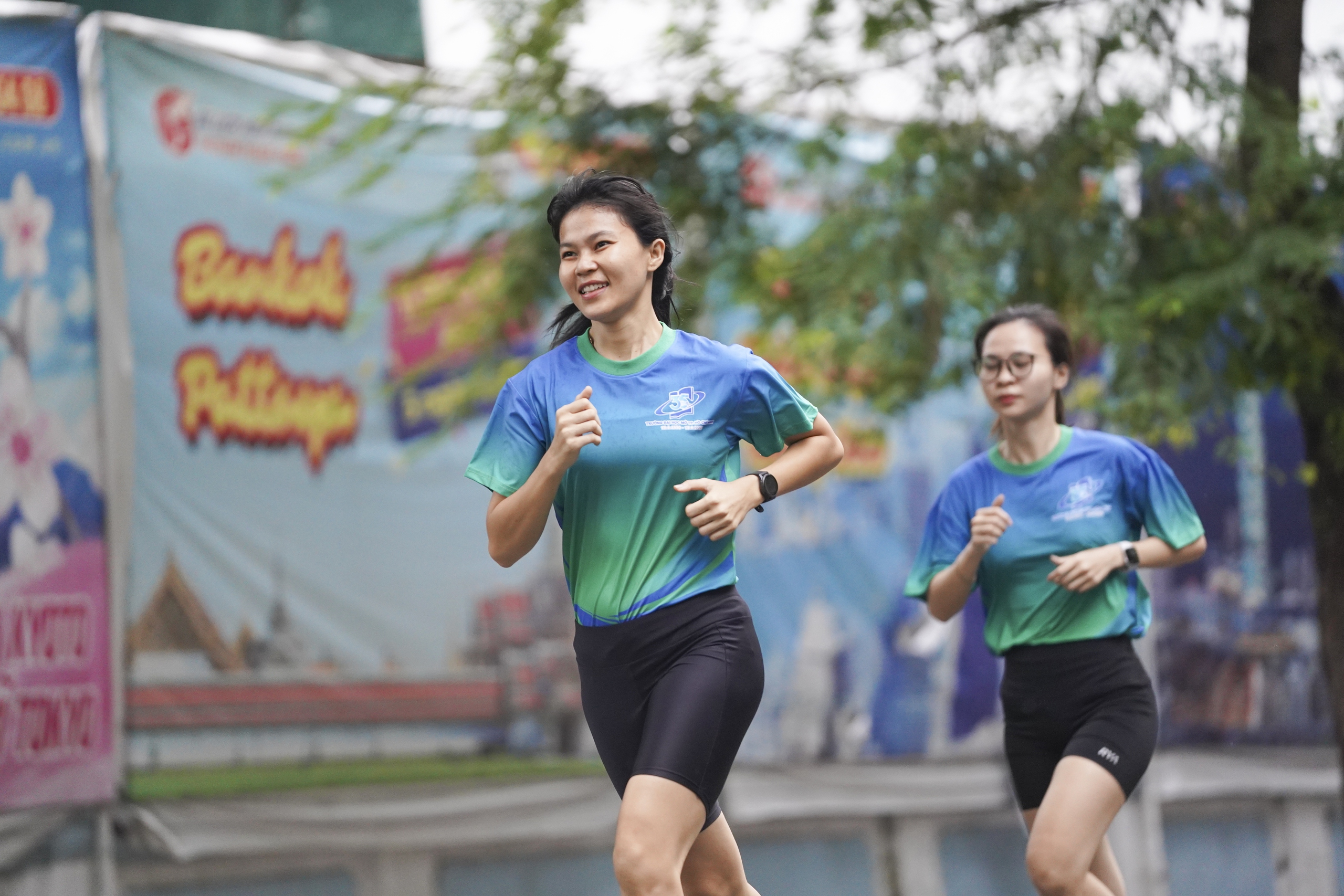 Hơn 500 học sinh, sinh viên tham gia giải chạy lan tỏa lối sống xanh- Ảnh 3.