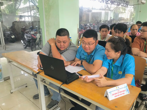 Tranh tài "Quản trị mạng giỏi"- Ảnh 1.
