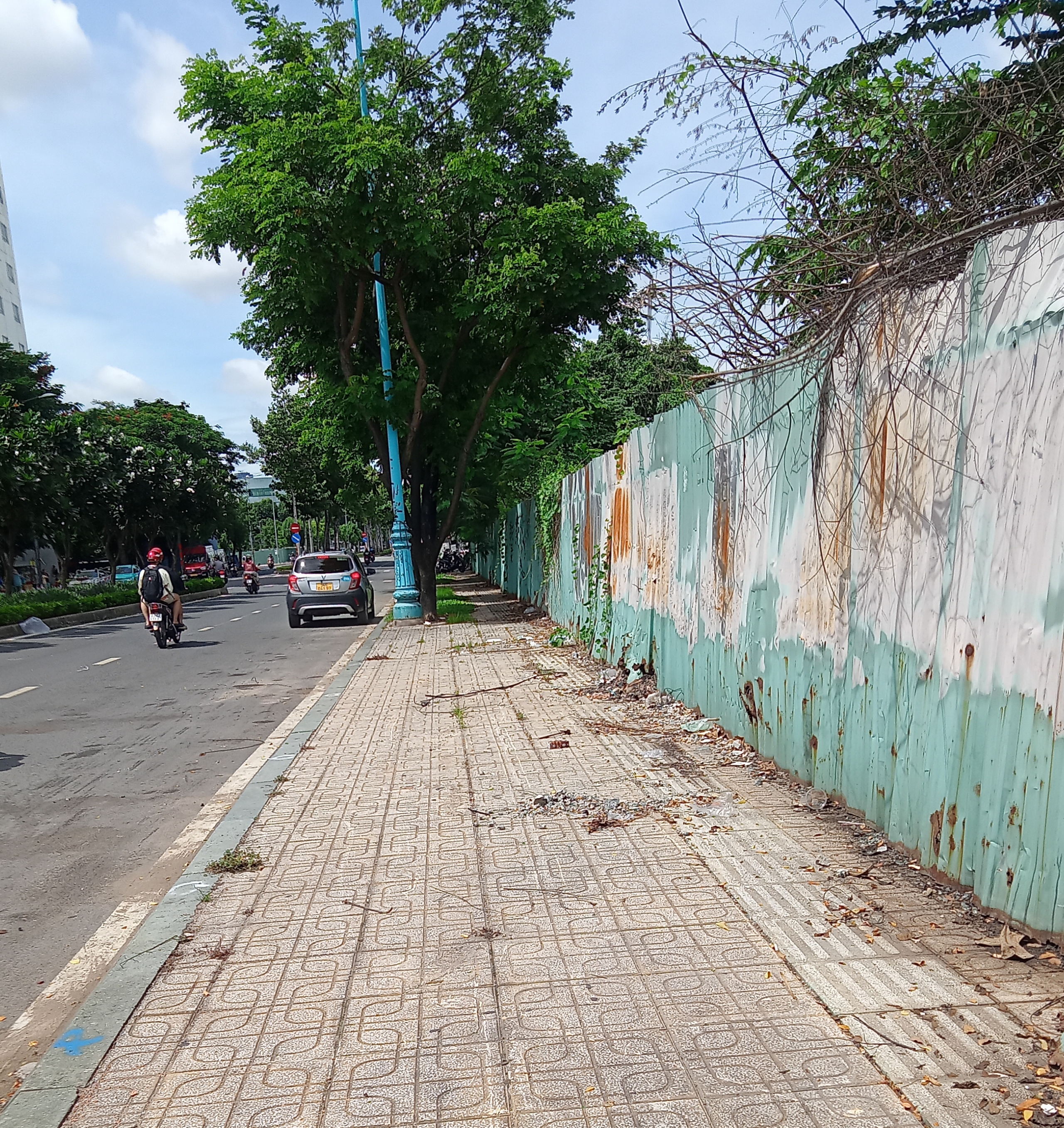 Đã di dời trụ điện - Ảnh 1.