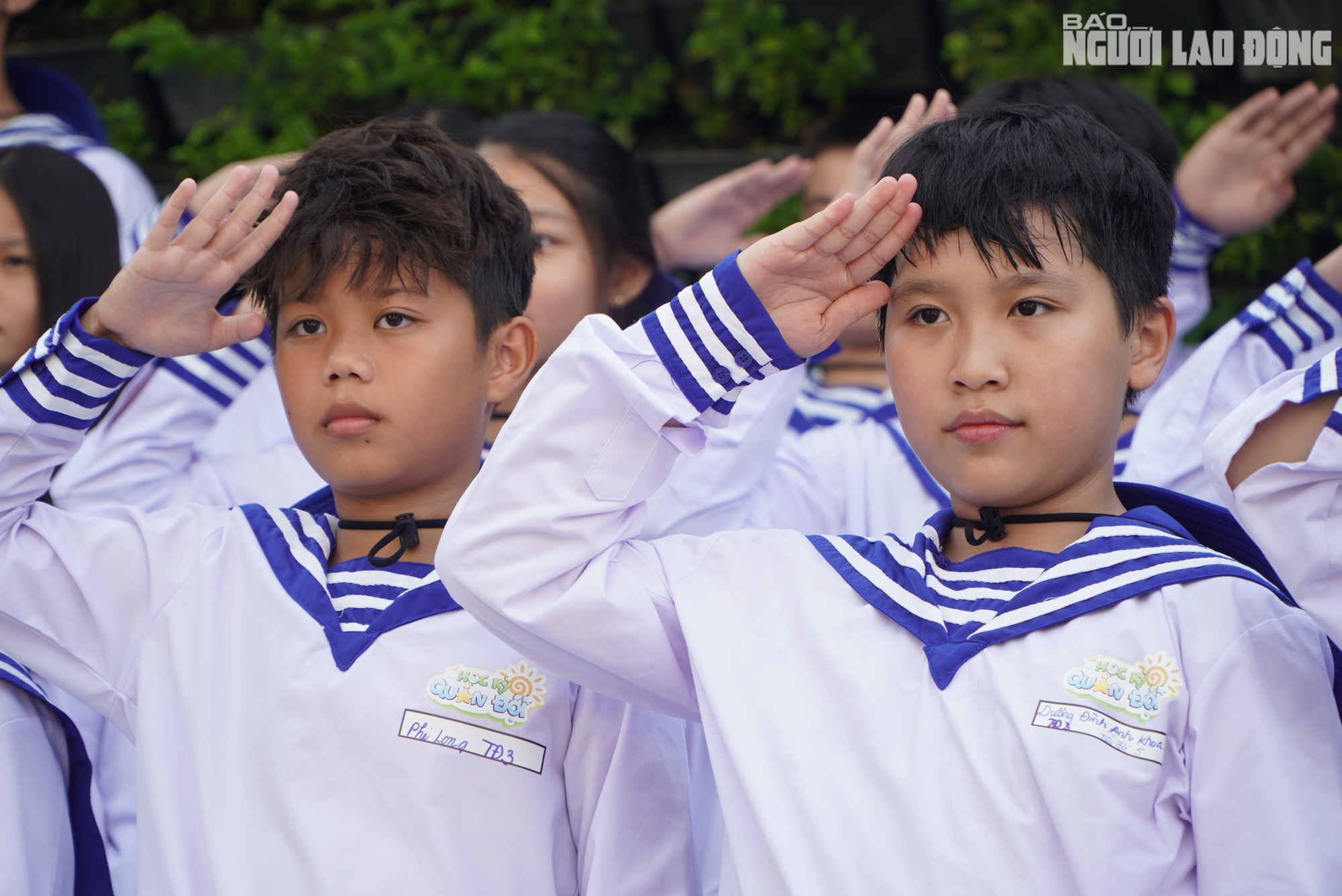 Hình ảnh dễ thương của các chiến sĩ nhí tham gia khóa huấn luyện Học kỳ trong Quân đội- Ảnh 6.