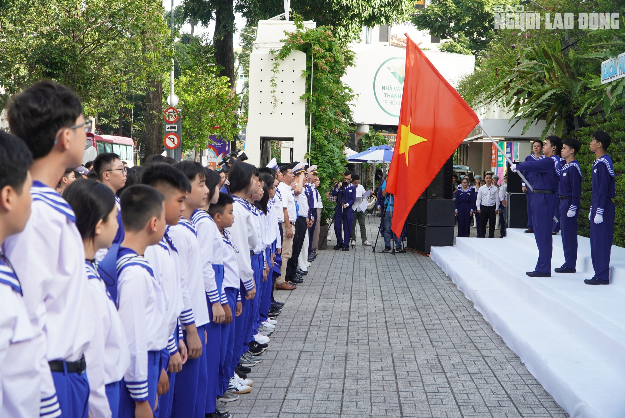 Hình ảnh dễ thương của các chiến sĩ nhí tham gia khóa huấn luyện Học kỳ trong Quân đội- Ảnh 1.
