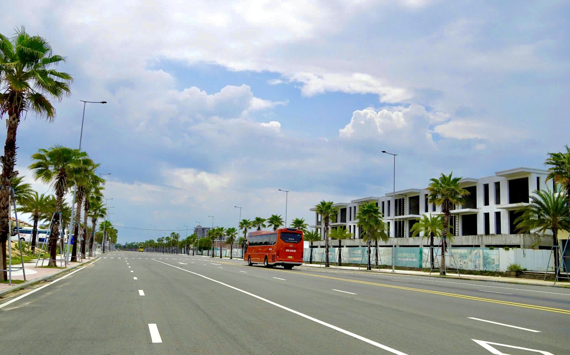 C&ocirc;ng bố phương &aacute;n đầu tư đường cao tốc Hồ Tr&agrave;m - s&acirc;n bay Long Th&agrave;nh- Ảnh 1.