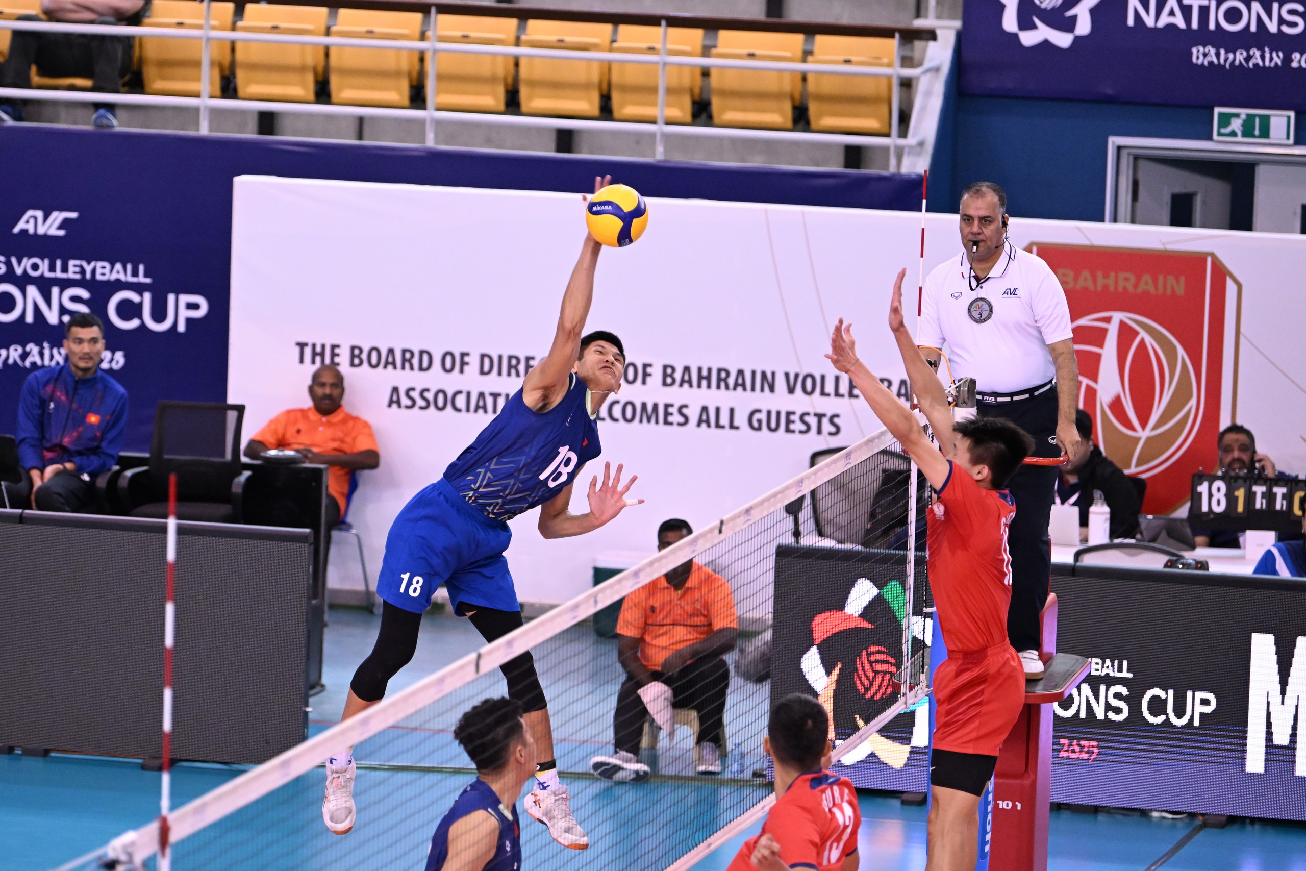 Tuyển b&oacute;ng chuyền nam Việt Nam xếp hạng 8 AVC Nations Cup  - Ảnh 1.