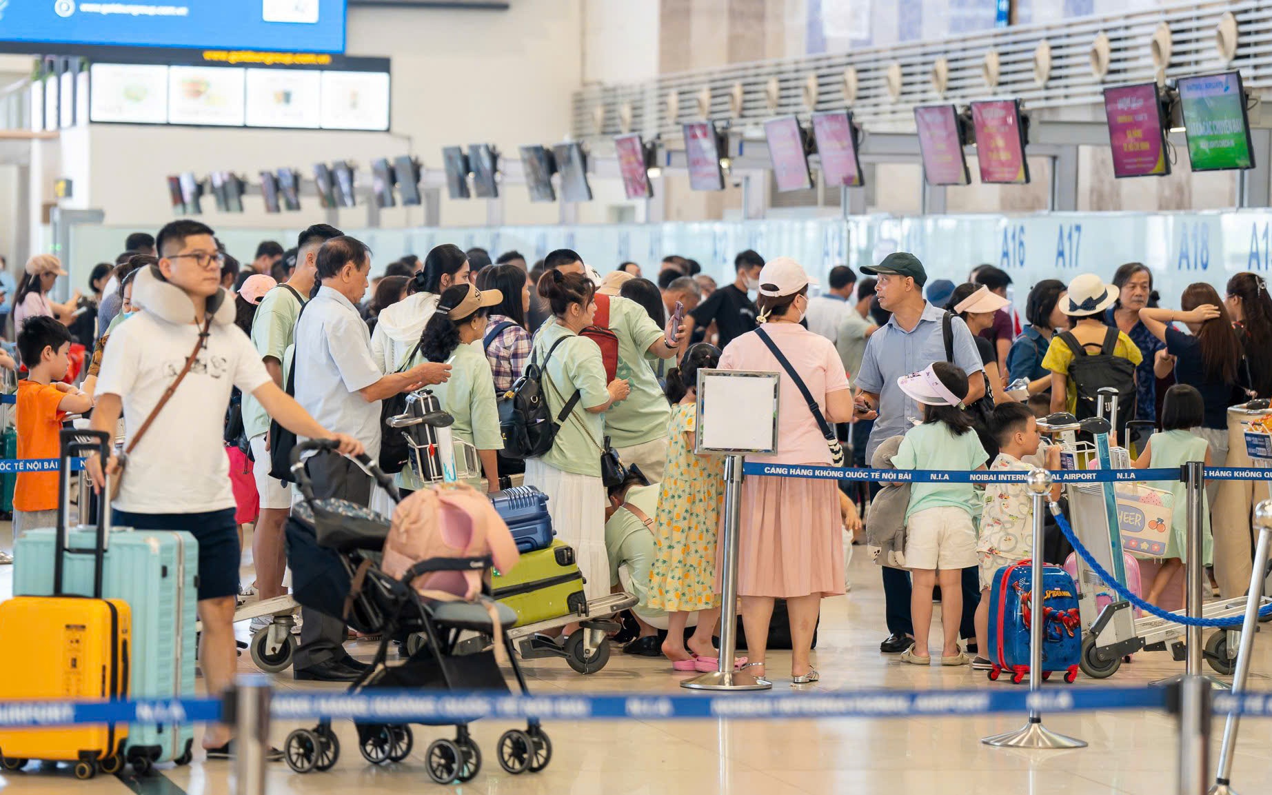 Gần 60 triệu lượt hành khách qua sân bay trong 6 tháng đầu năm