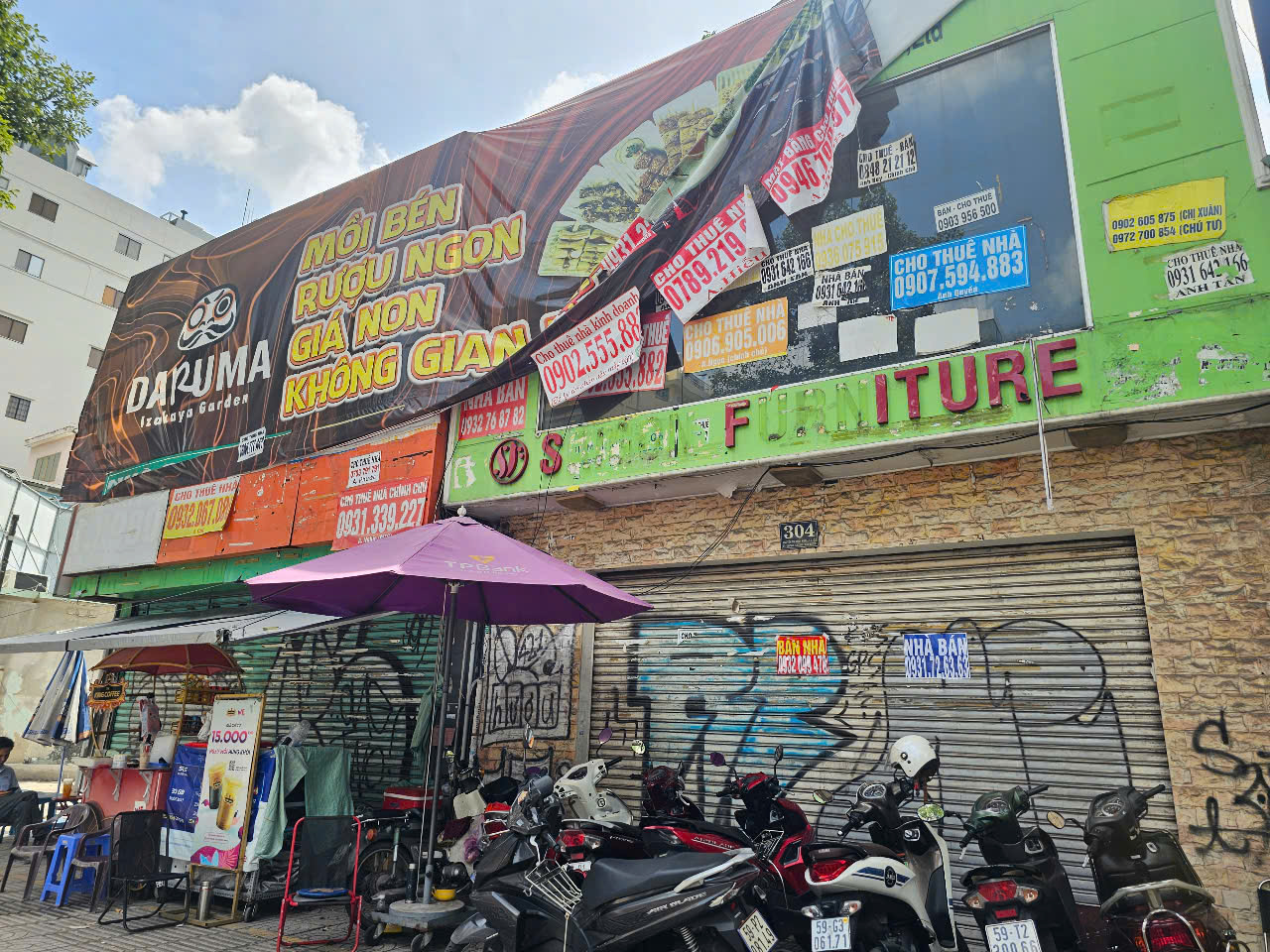 "Phố nhà giàu" đìu hiu, mặt bằng cho thuê treo bảng dài ngày, vắng người thuê - Ảnh 12.