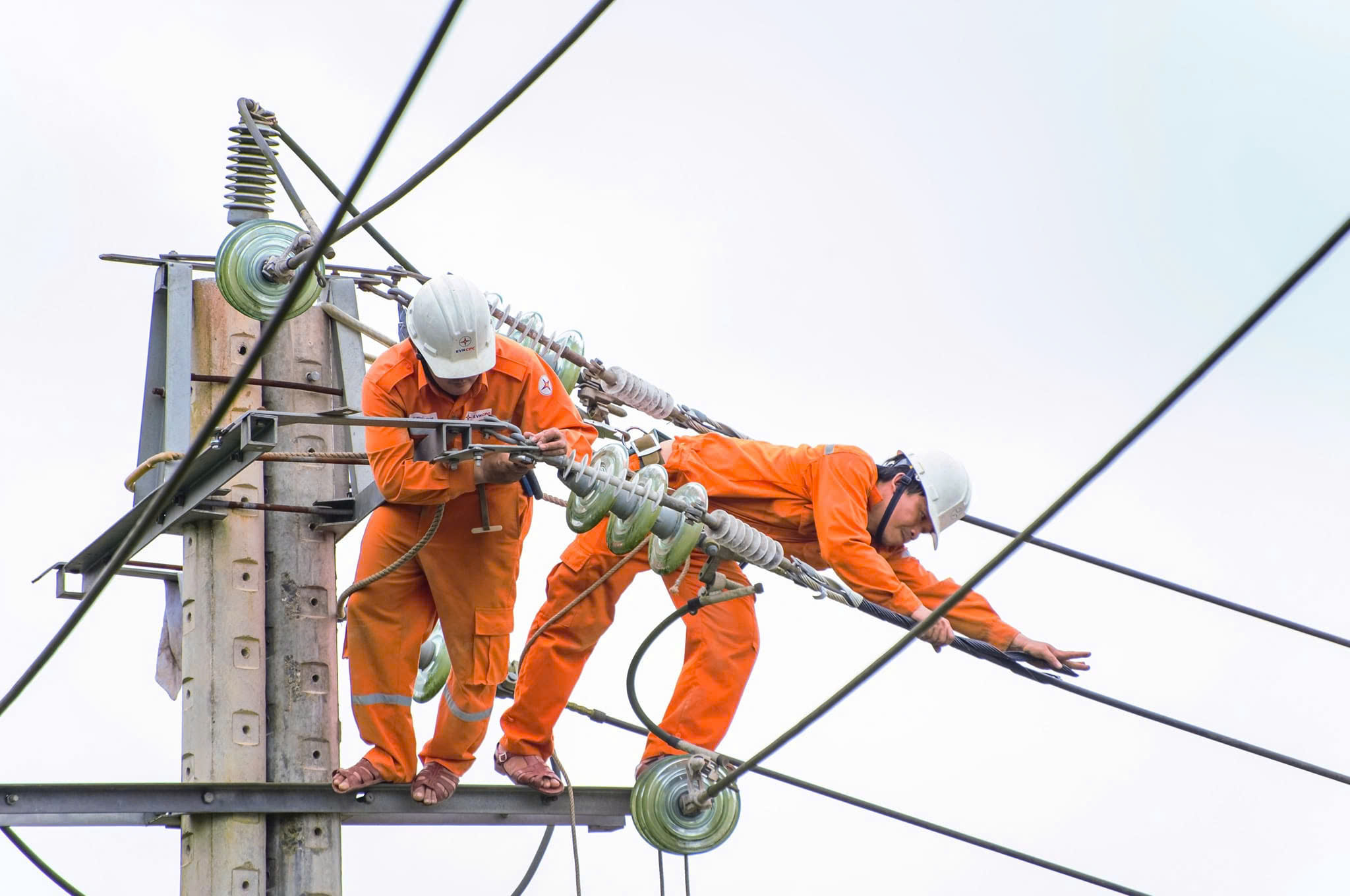EVNCPC chủ động đảm bảo cung ứng điện mùa nắng nóng- Ảnh 3.