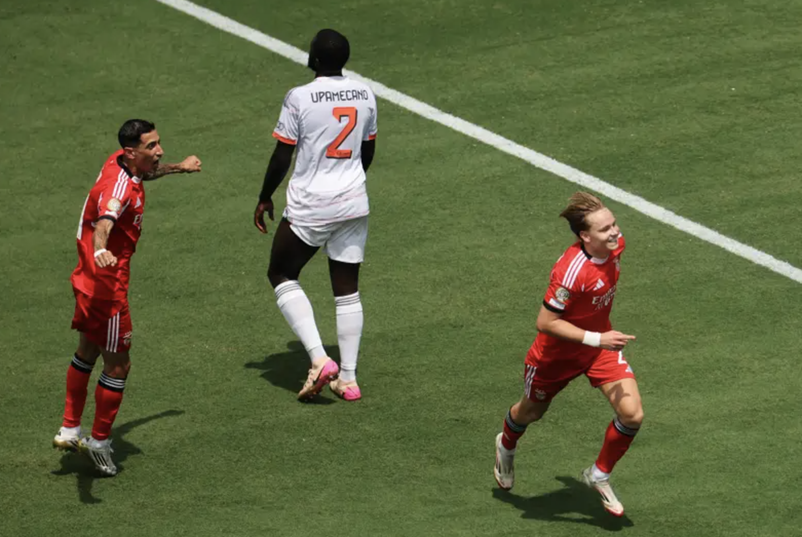 Benfica quật ng&atilde; Bayern Munich, ho&agrave;n th&agrave;nh sớm chỉ ti&ecirc;u FIFA Club World Cup- Ảnh 3.