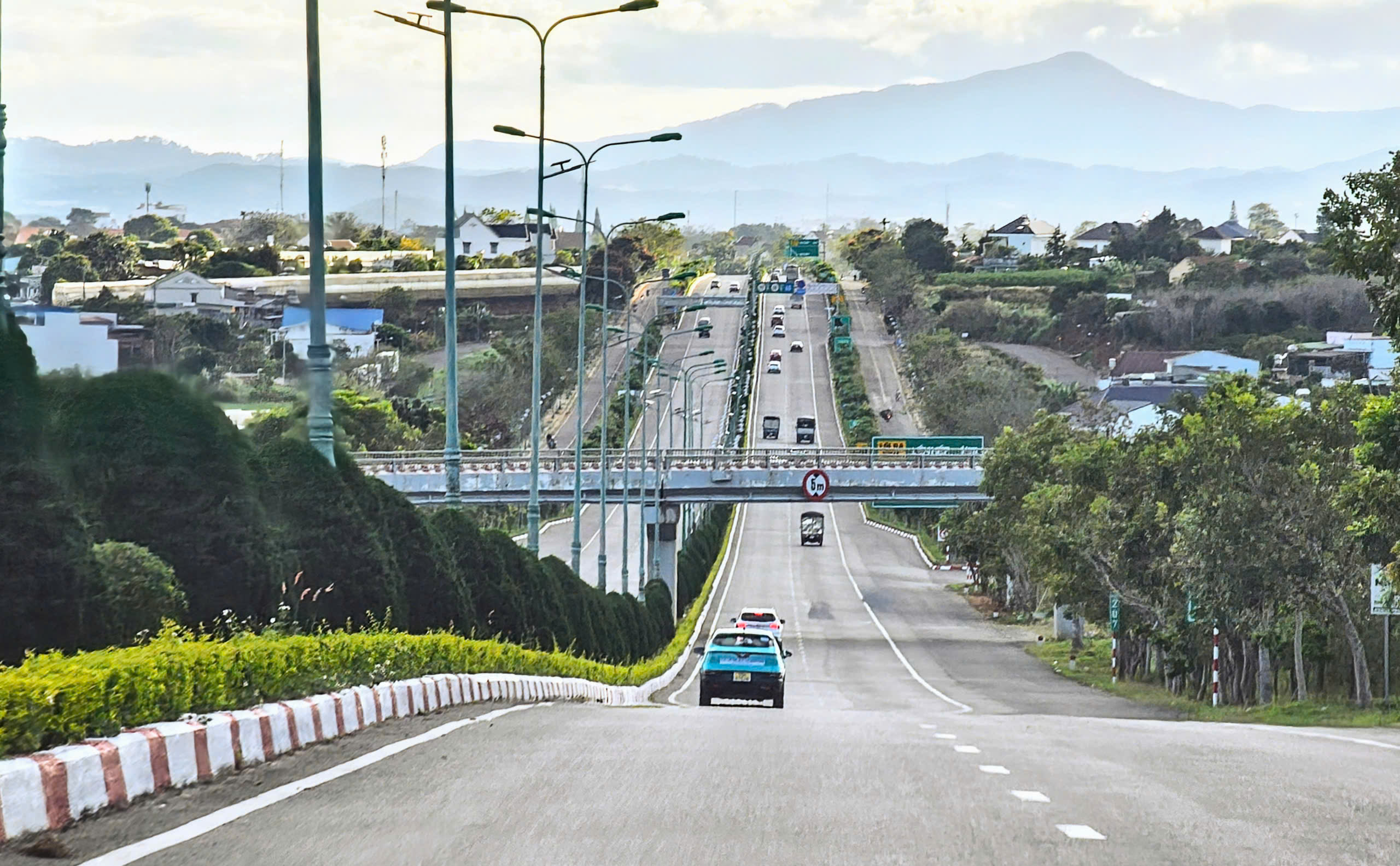 Lâm Đồng chuẩn bị khởi công cao tốc Bảo Lộc – Liên Khương - Ảnh 1.