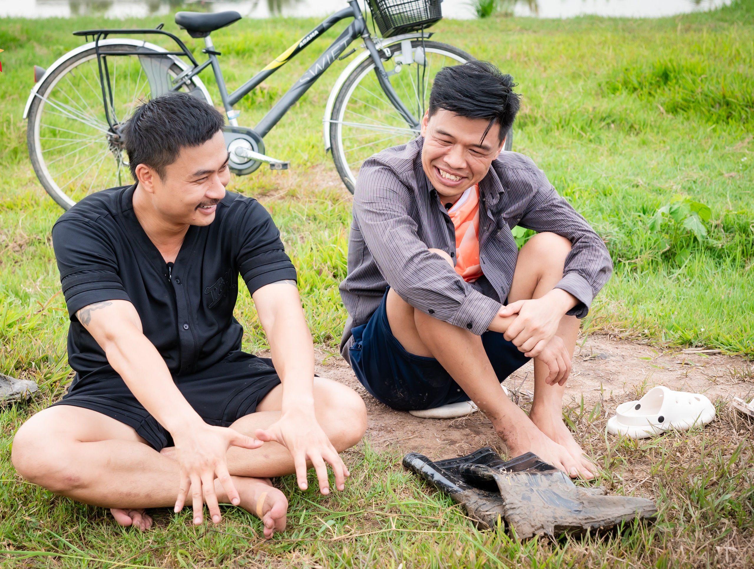 Diễn vi&ecirc;n Duy Hưng v&agrave; Trung Ruồi dạy con   - Ảnh 3.