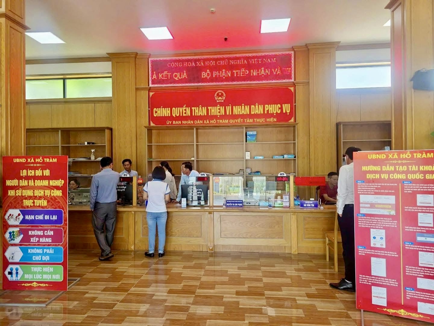 Nhiều trụ sở x&atilde;, phường ở B&agrave; Rịa - Vũng T&agrave;u thay bảng hiệu mang t&ecirc;n gọi mới- Ảnh 5.