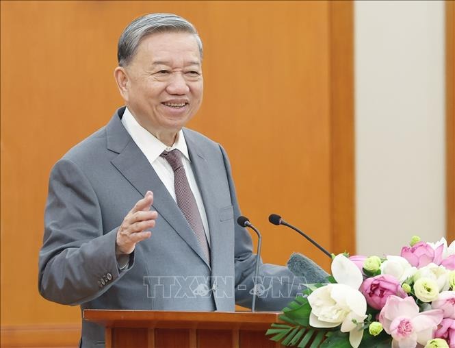Tổng B&iacute; thư T&ocirc; L&acirc;m: Đại biểu Quốc hội trẻ h&atilde;y xuống  cơ sở để đồng h&agrave;nh với c&aacute;n bộ c&aacute;c cấp- Ảnh 2.