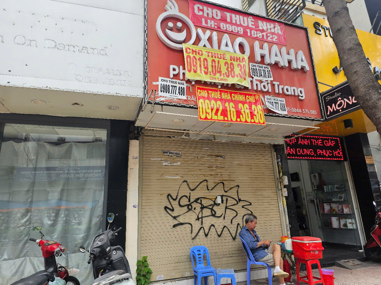 H&agrave;ng loạt mặt bằng ở TP HCM vẫn bỏ trống thời gian d&agrave;i, điều g&igrave; đang xảy ra?- Ảnh 6.