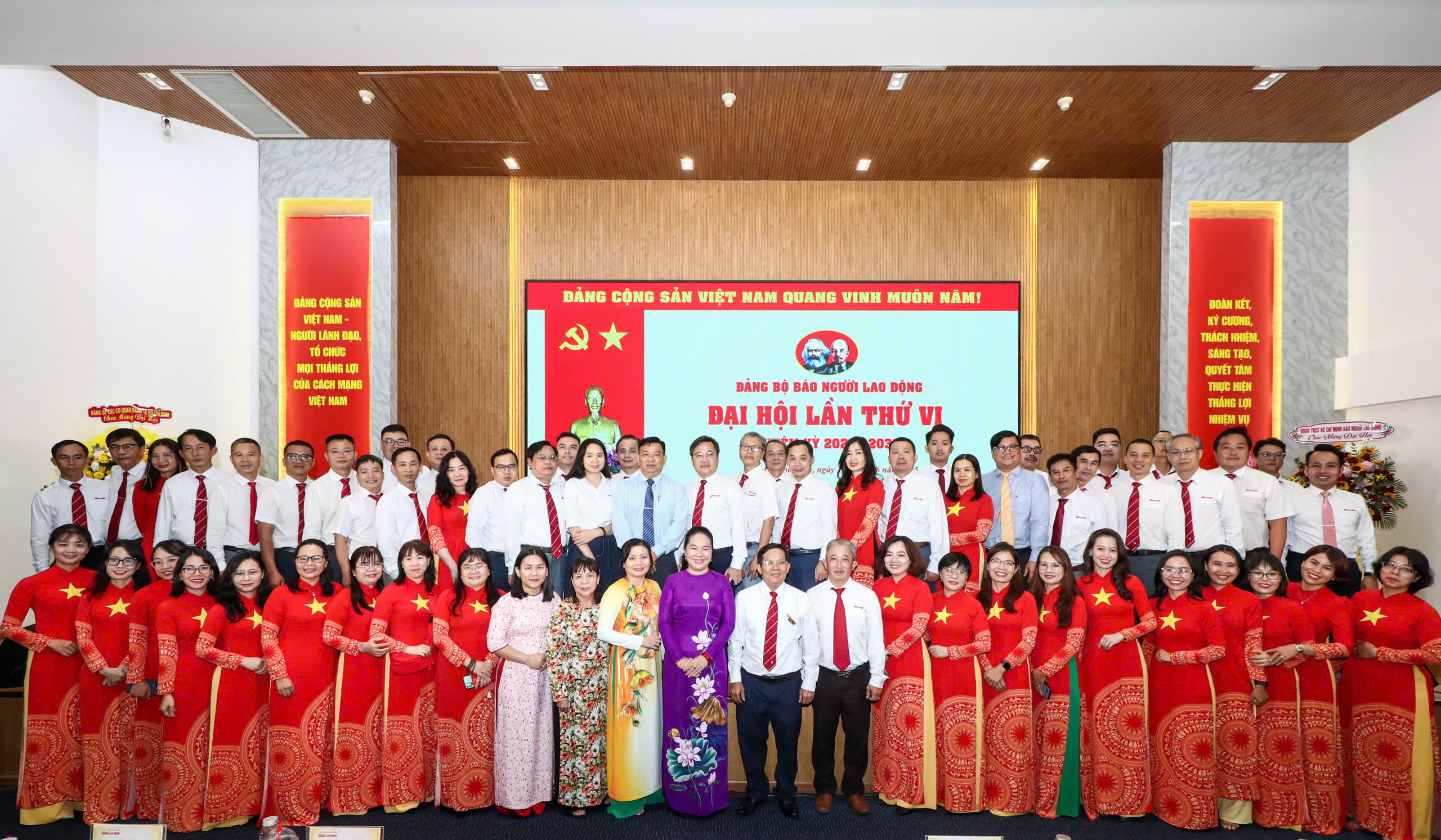 Báo Người Lao Động tổ chức thành công Đại hội Đảng bộ lần thứ VI, nhiệm kỳ 2025-2030- Ảnh 6.