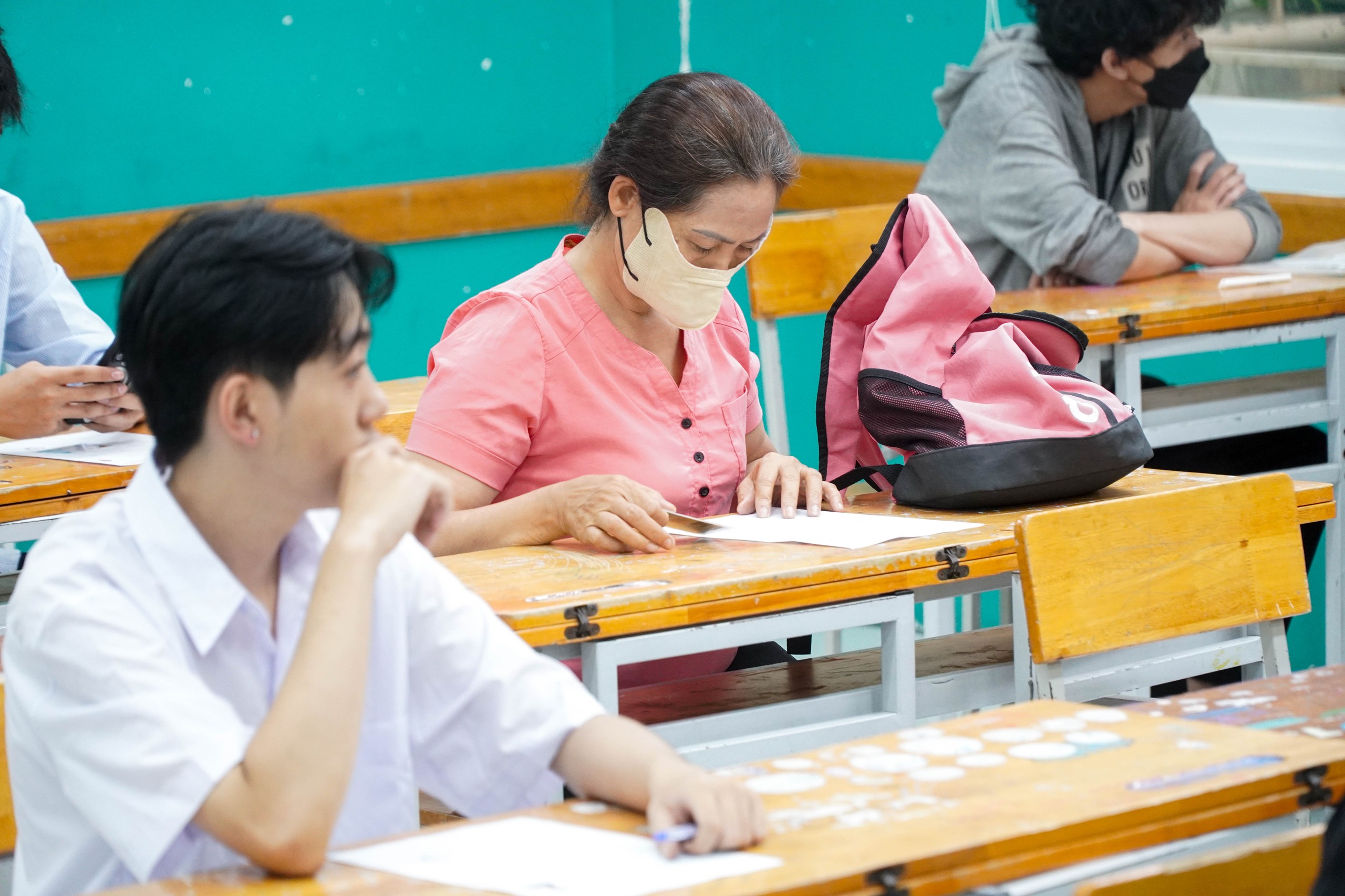 Điểm thi đặc biệt tại TP HCM - Ảnh 4.